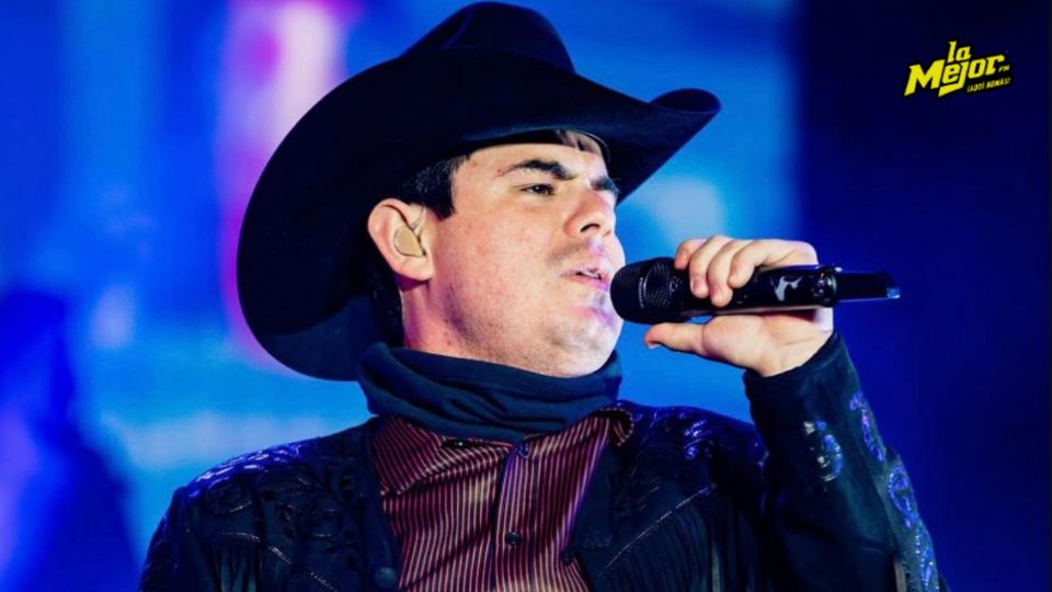 Circuló un falso rumor sobre un ataque armado a Alfredo Olivas, pero el cantante y las autoridades desmintieron la información.