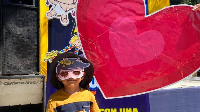 ¡PORQUE CON UNA CHUPADITA SE TE BAJA EL CALOR!