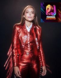Foto descriptiva de: Majo Aguilar continúa su impulso con una nominación en Premios Juventud