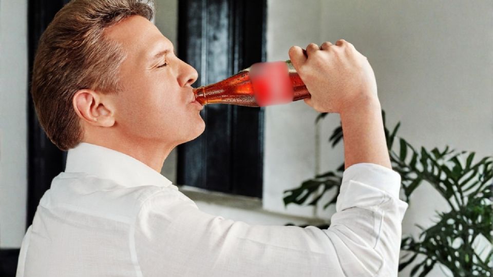 Luis Miguel encabeza campaña de aniversario de importante marca refresquera