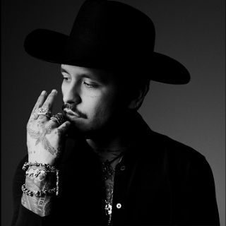 Christian Nodal en favor de su hija y todos los niños