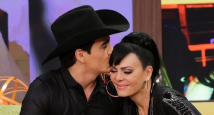 Maribel Guardia recibe regalo y rompe en llanto al recordar a su hijo