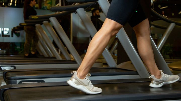 VIDEO: Muere hombre mientras usaba la caminadora en un gimnasio