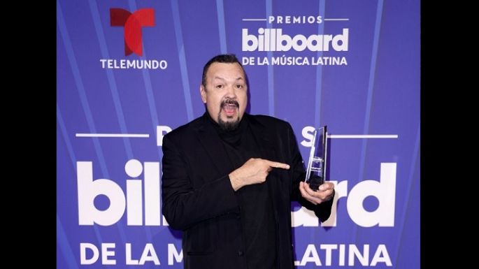 Pepe Aguilar en el Salón de la Fama de la música latina en los Premios Billboard