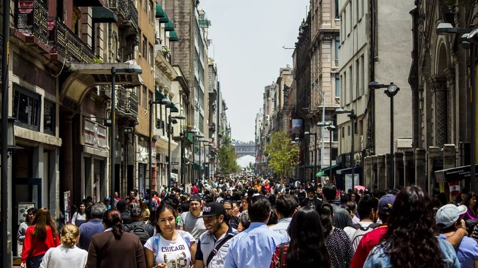 Desde la clase baja hasta la alta: un vistazo a los ingresos y la calidad de vida en diferentes estratos sociales.