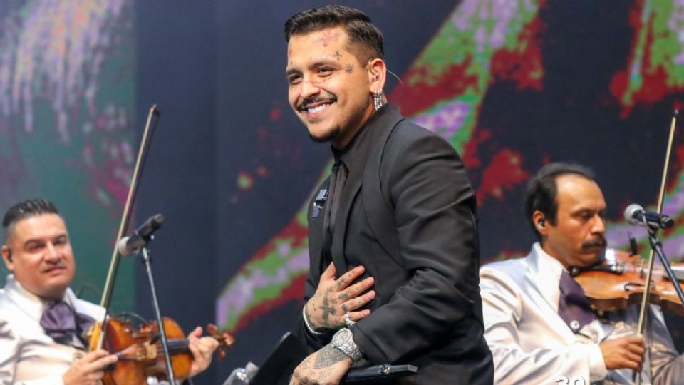 Christian Nodal inicia la primera de cuatro fechas en la CDMX.