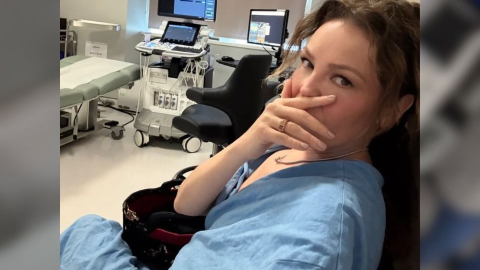 . La cantante aprovechó su plataforma para invitar a sus seguidores a informarse