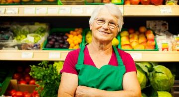 INAPAM: Estas son las tiendas que ofrecen trabajo a adultos mayores
