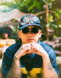 Foto descriptiva de: Jhay P nos muestra su merengue urbano con melodías pegajosas