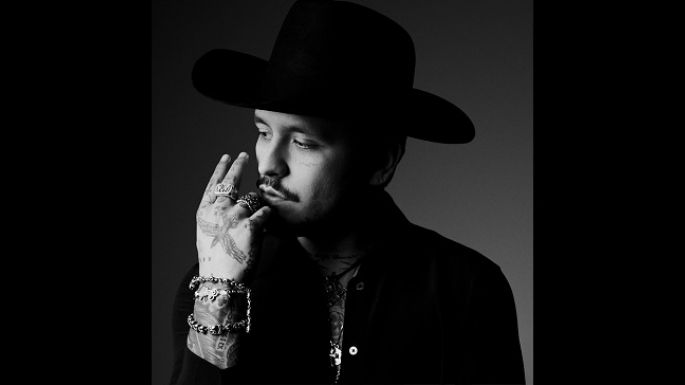 Christian Nodal estrena un nuevo video de su exitoso álbum “Bandera blanca”