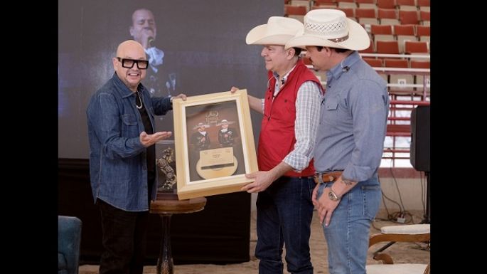 Esteban y Lauro celebran 25 años de trayectoria